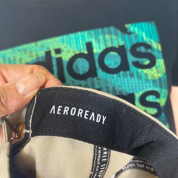 Adidas set of T-shirt and hat Men Sz XL (18/20) gently used - Picture 7 of 12